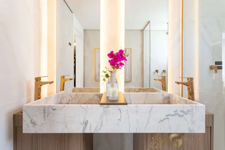 Banheiro da suíte master no apartamento Bosque Pitangueiras Jardim das Perdizes