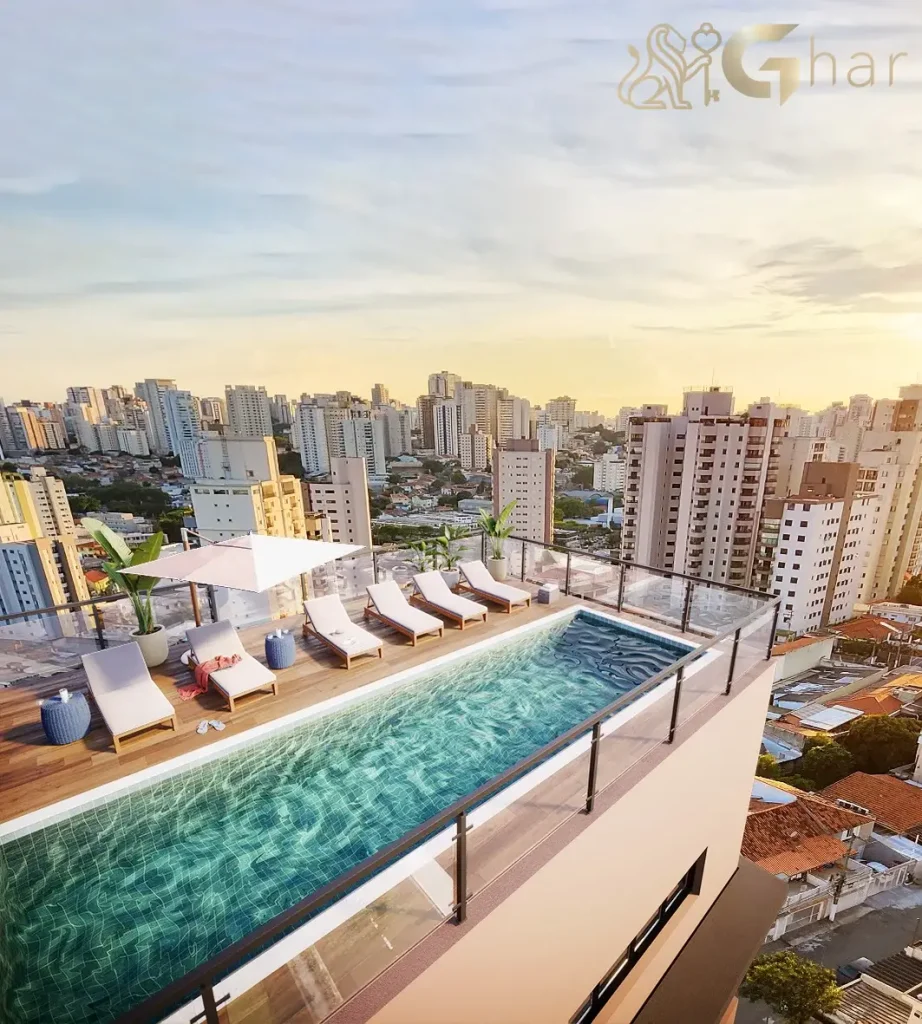 Piscina rooftop no Full Jardim São Paulo com vista panorâmica
