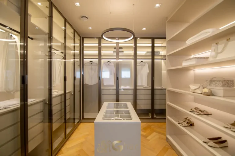 Closet da suíte master no Splend Moema