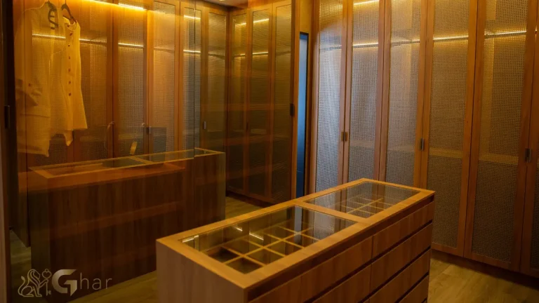 Closet da suíte master decorada no The View Ibirapuera