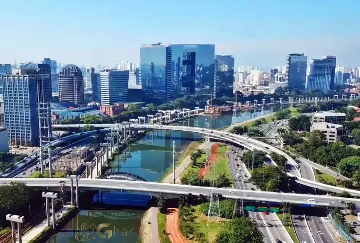 Vista da Marginal Pinheiros próxima à Chácara Santo Antônio na Zona Sul de São Paulo