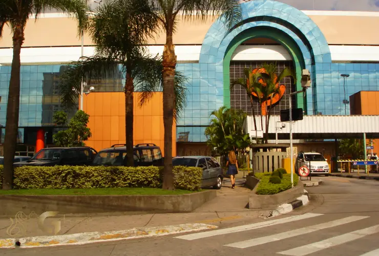 Shopping próximo ao Parque Ibirapuera na Zona Sul de São Paulo