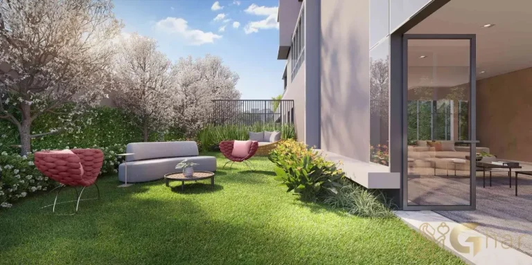 Lounge descoberto do Mirant Ibirapuera com vista e área de descanso