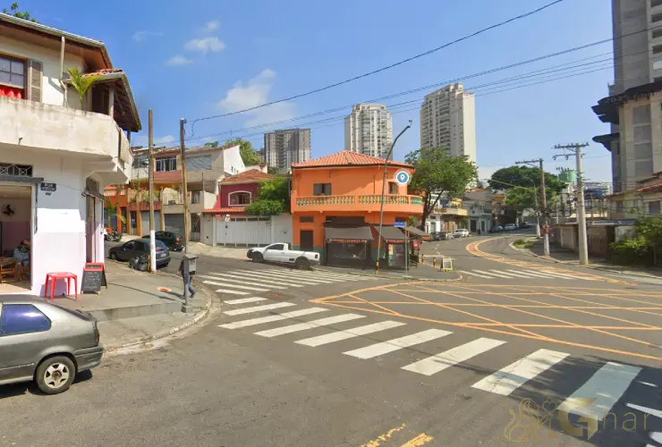 Comércio local em bairro na Zona Sul de SP