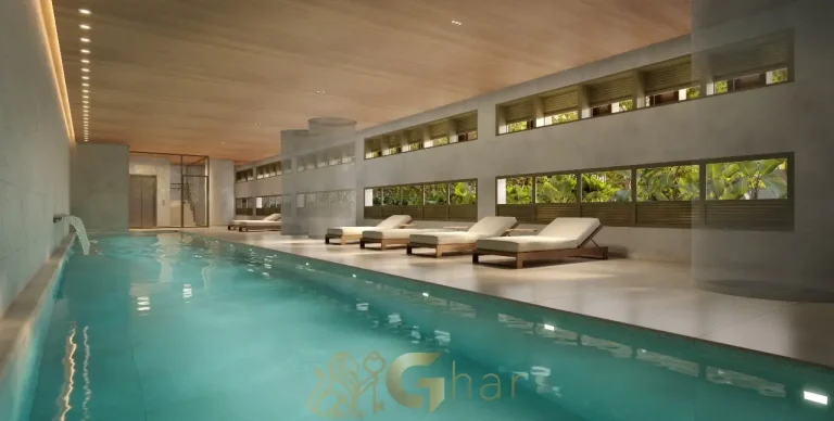 Piscina coberta do Quarten Ibirapuera – Raia de 25 metros com iluminação natural em condomínio de luxo