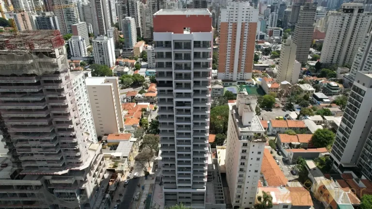 Fachada em construção do The Collection Perdizes