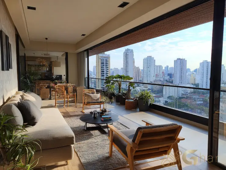 Apartamento à venda no Jardim Guedala com varanda gourmet ampla e vista privilegiada