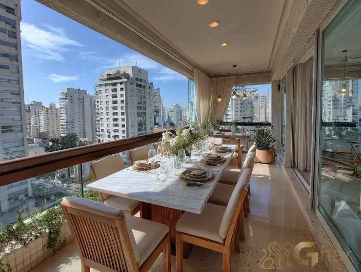 Varanda ampla e vista aberta na zn sp