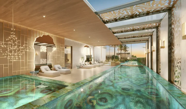 Piscina Coberta Do Casa Eden By YOO West Brooklin Com Ambiente De Spa