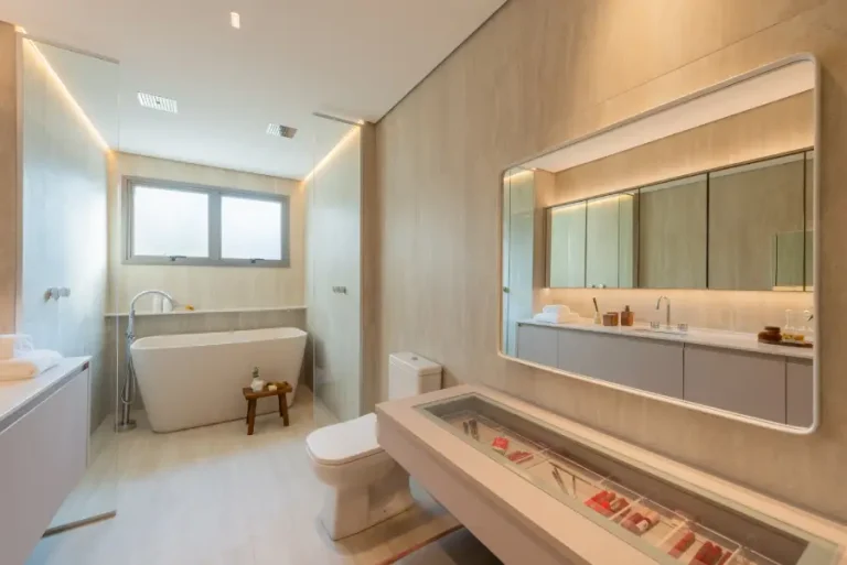 Banheiro 1 Da Suíte Master Do Decorado 268 M² Monã Mooca