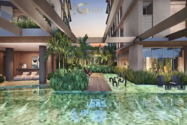 Piscina com deck do Lindenberg Groenlândia 77 em área de lazer sofisticada nos Jardins