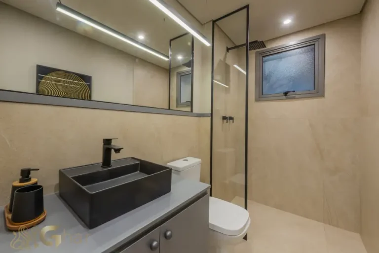 Banheiro da segunda suíte do decorado 121m² no Parque Diálogo Vila Ema Residences