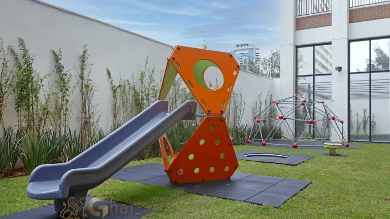 Playground infantil do Praça Lindenberg Macurapé no Itaim Bibi