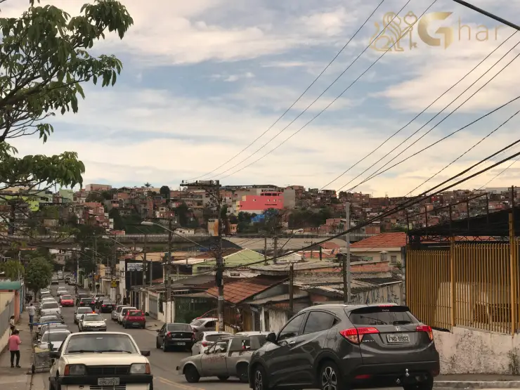 Área residencial e comunidade urbana no bairro Campo Limpo, Zona Sul de São Paulo