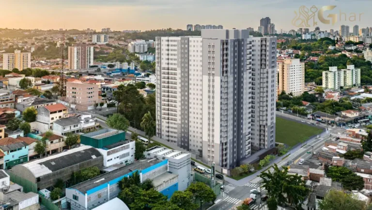 Vista aérea da fachada do condomínio Dez Butantã captada por drone no bairro do Butantã