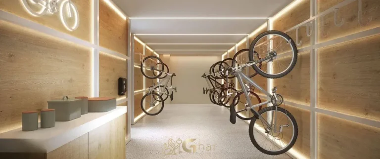 Bicicletário com tomadas para bicicletas elétricas no Evolve Vila Mariana