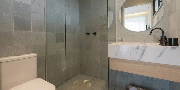 Banheiro do apartamento decorado de 35m² no Invert Campo Belo Studios no Campo Belo