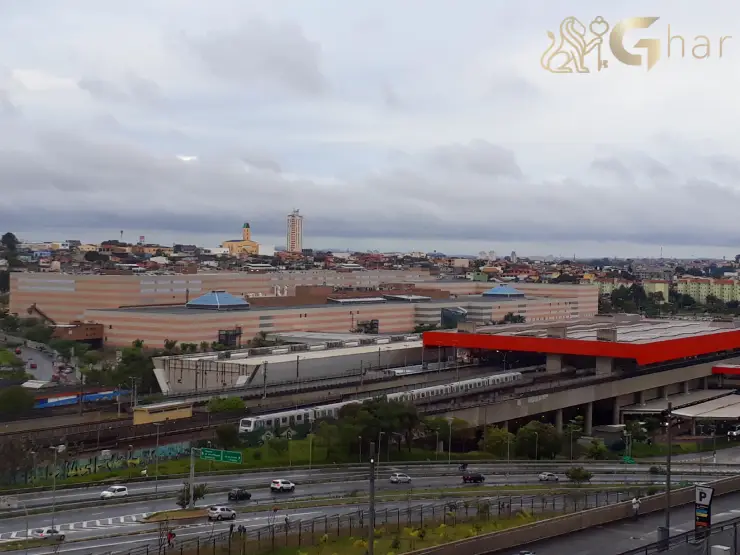 Shopping Metrô Itaquera, principal centro comercial do bairro Itaquera na Zona Leste de São Paulo