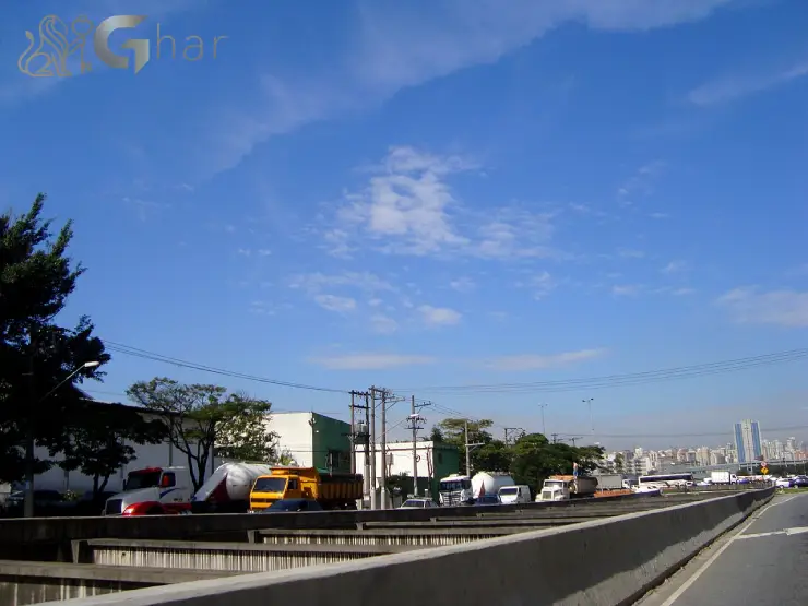Avenida Engenheiro Caetano Álvares na Zona Norte de São Paulo