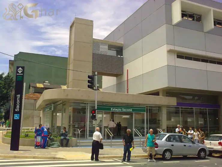 Fachada da Estação Sacomã do metrô na Zona Sul de São Paulo