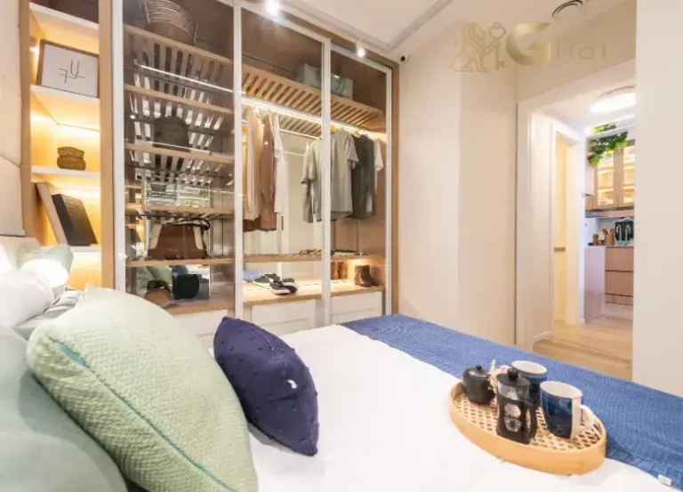 Segundo ângulo do quarto de casal decorado no Meu Plano&Interlagos