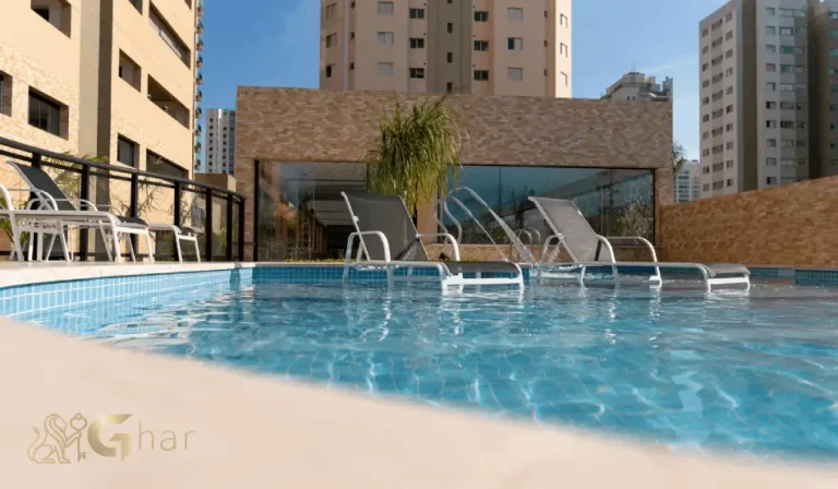 Piscina do condomínio Life Club Personal no bairro Santana em São Paulo