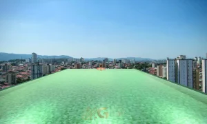 Piscina rooftop do condomínio Nova Paulicéia no bairro Jardim São Paulo em São Paulo