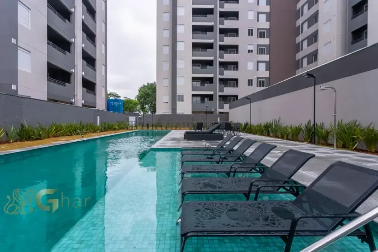 Piscina em condomínio com lazer em apartamentos no bairro Santana São Paulo