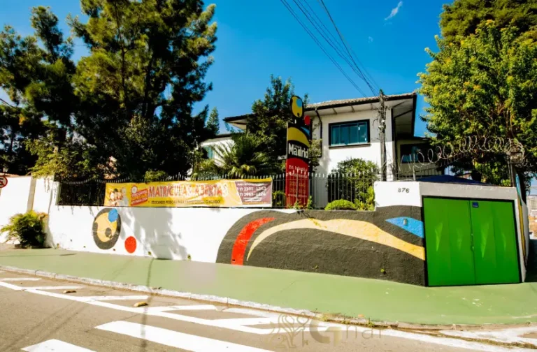 Colégio Madrid no Tucuruvi Zona Norte São Paulo escola ensino fundamental e médio