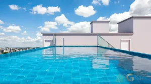 Piscina rooftop do condomínio Smart Living Parada Inglesa no bairro Parada Inglesa em São Paulo