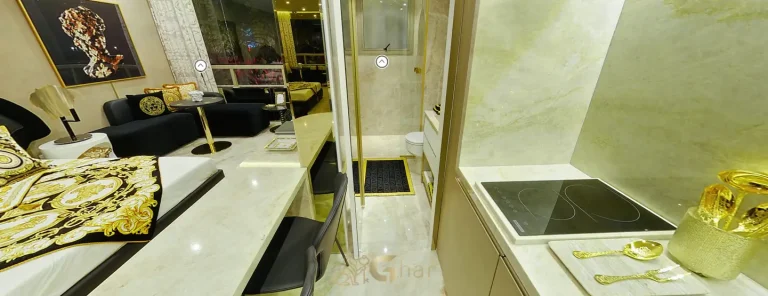 Banheiro com revestimentos premium do studio decorado do condomínio Villa Studios Versace no bairro de Moema, São Paulo