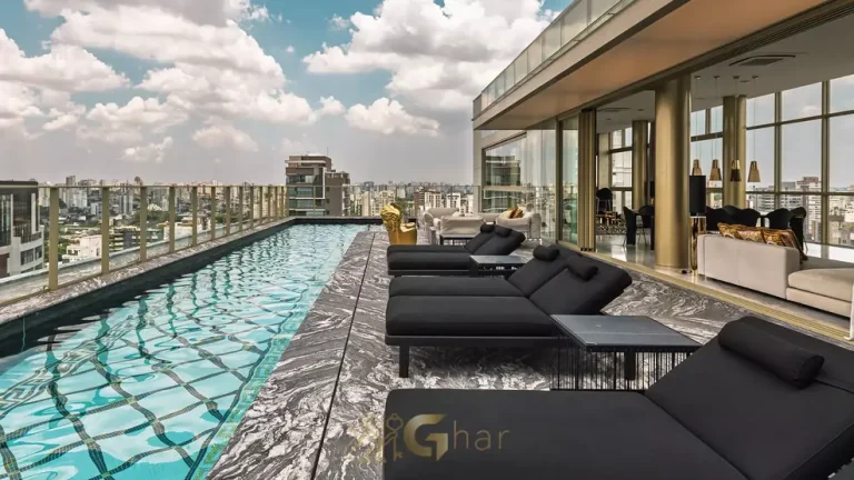 Piscina com raia no rooftop em studios no bairro de Moema, São Paulo