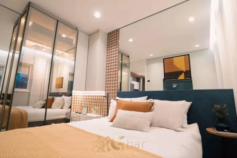 Quarto de casal com cama e marcenaria sob medida em apartamentos no bairro da Vila Mariana, São Paulo