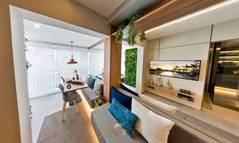 Varanda do apartamento decorado em condomínio residencial no bairro do Paraíso, no Centro de São Paulo