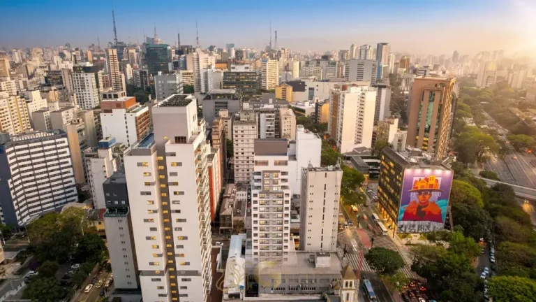 Vista da varanda em apartamentos no bairro do Paraíso, São Paulo