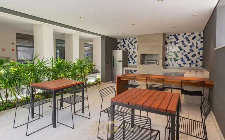 Espaço gourmet com churrasqueira em condomínio residencial no bairro do Butantã, na Zona Oeste de São Paulo