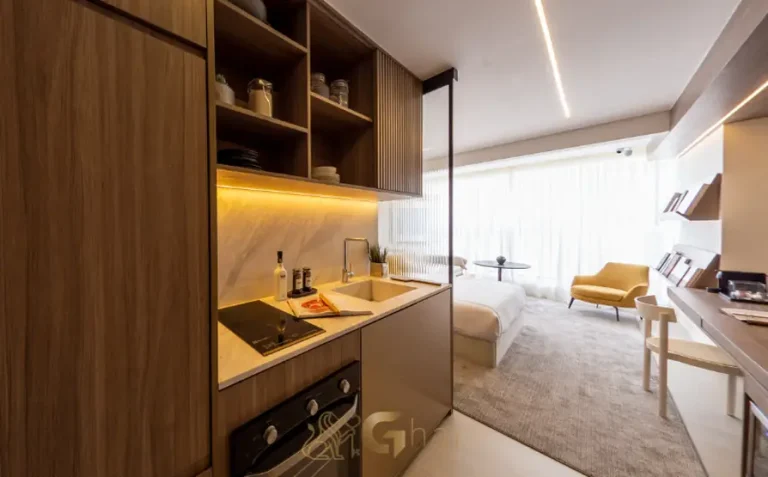 Cozinha integrada em condomínio residencial no bairro do Brooklin, na Zona Sul de São Paulo
