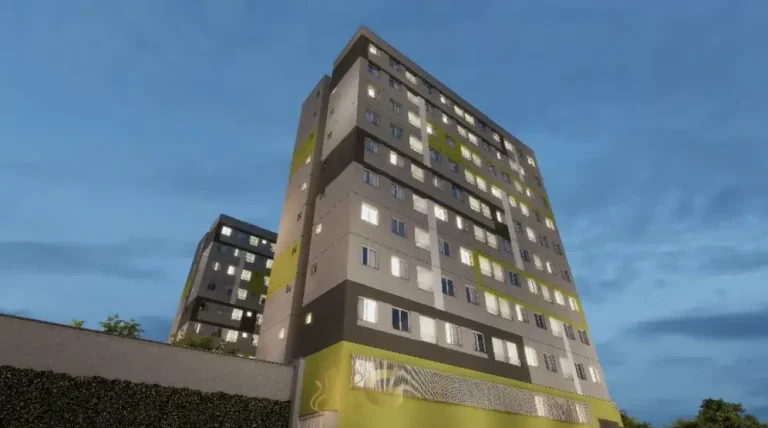 Vista frontal da fachada em apartamentos no bairro do Sacomã, São Paulo