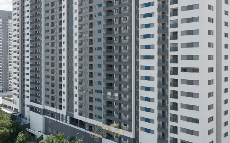 Fachada principal contemporânea do condomínio Modo Butantã no bairro do Butantã, São Paulo
