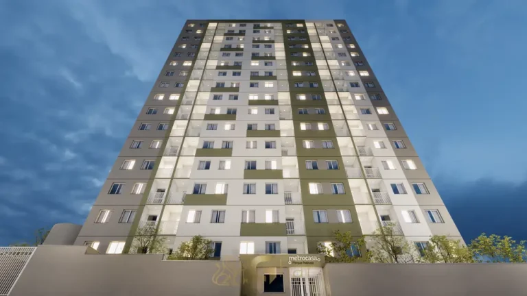 Fachada com varandas em apartamentos no bairro da Cidade Ademar, São Paulo