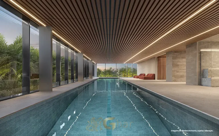 Piscina coberta com raia de 25 metros do condomínio Casa Madalena no bairro da Vila Madalena, São Paulo