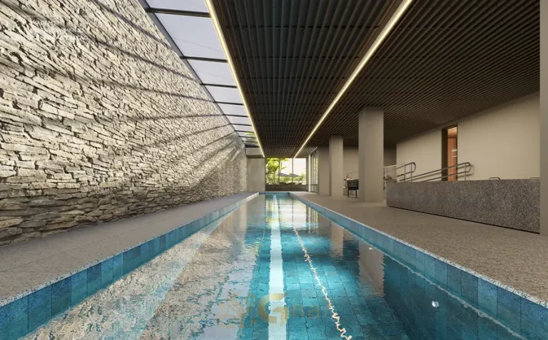 Piscina coberta com raia de 25 metros em condomínio residencial no bairro do Ibirapuera, na Zona Sul de São Paulo