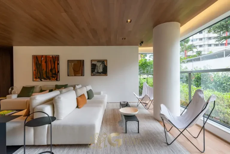 Sala de estar ampla do apartamento decorado em condomínio residencial no bairro do Brooklin, na Zona Sul de São Paulo