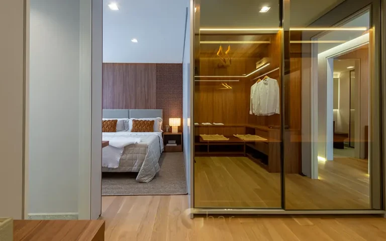 Suíte master do apartamento decorado em apartamentos no bairro do Brooklin, São Paulo