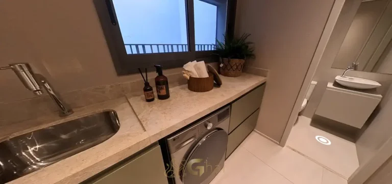 Área de serviço do apartamento decorado em condomínio residencial no bairro de Moema, na Zona Sul de São Paulo