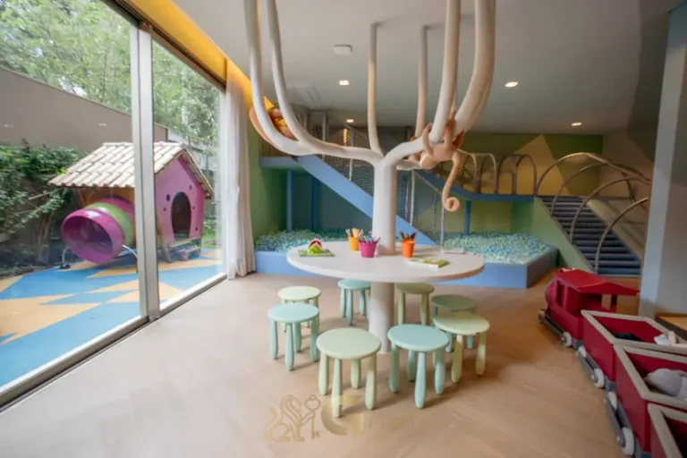 Espaço kids em condomínio residencial no bairro de Moema, na Zona Sul de São Paulo