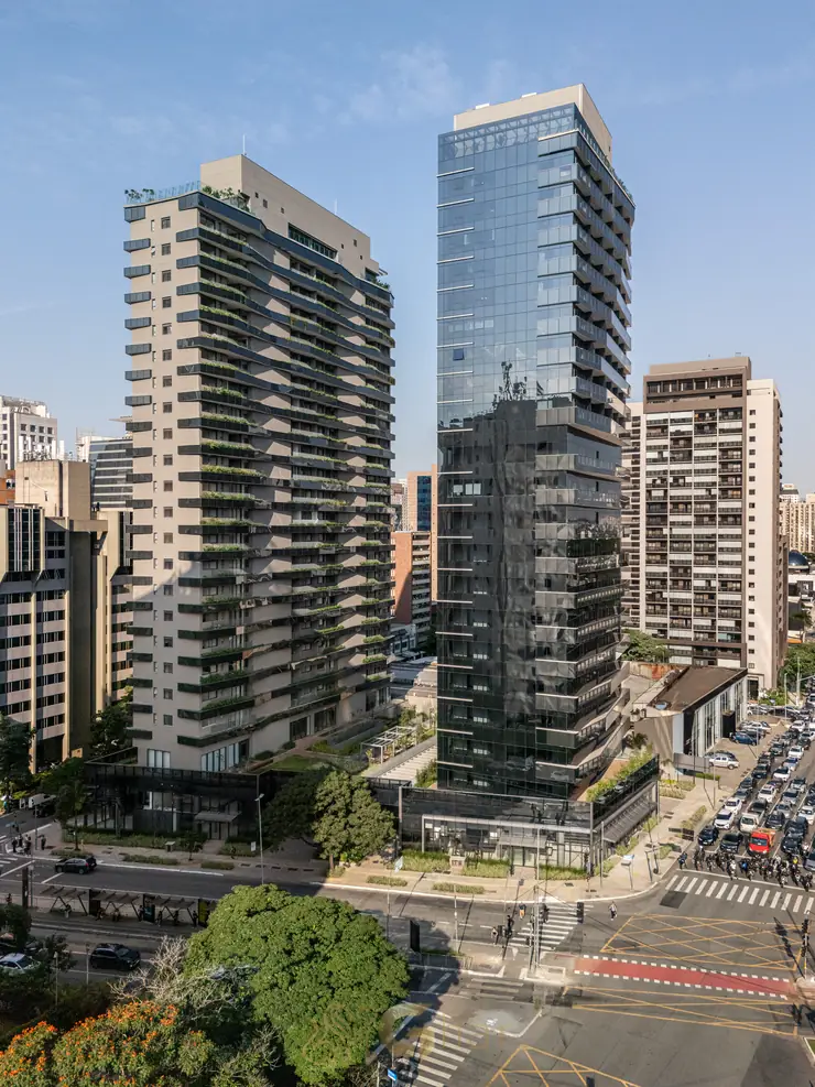 Fachada do complexo em apartamentos no bairro da Vila Olímpia, São Paulo
