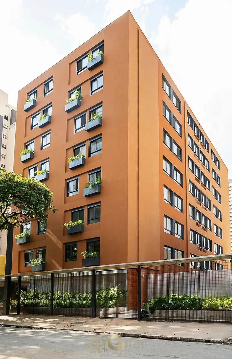 Fachada retrofitada do condomínio em condomínio residencial no bairro da Vila Olímpia, na Zona Sul de São Paulo