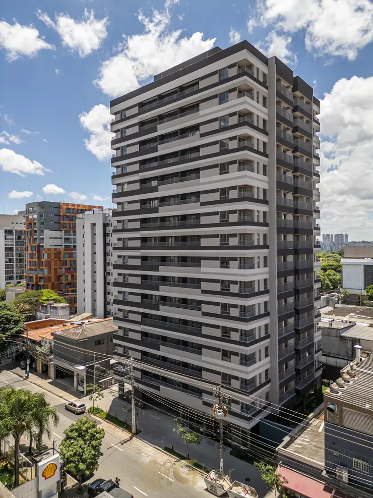 Fachada contemporânea em apartamentos no bairro de Moema, São Paulo