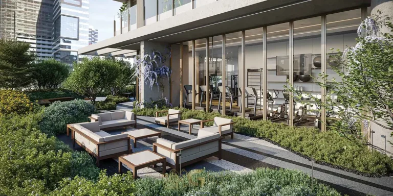 Lounge externo em condomínio residencial no bairro de Moema, na Zona Sul de São Paulo